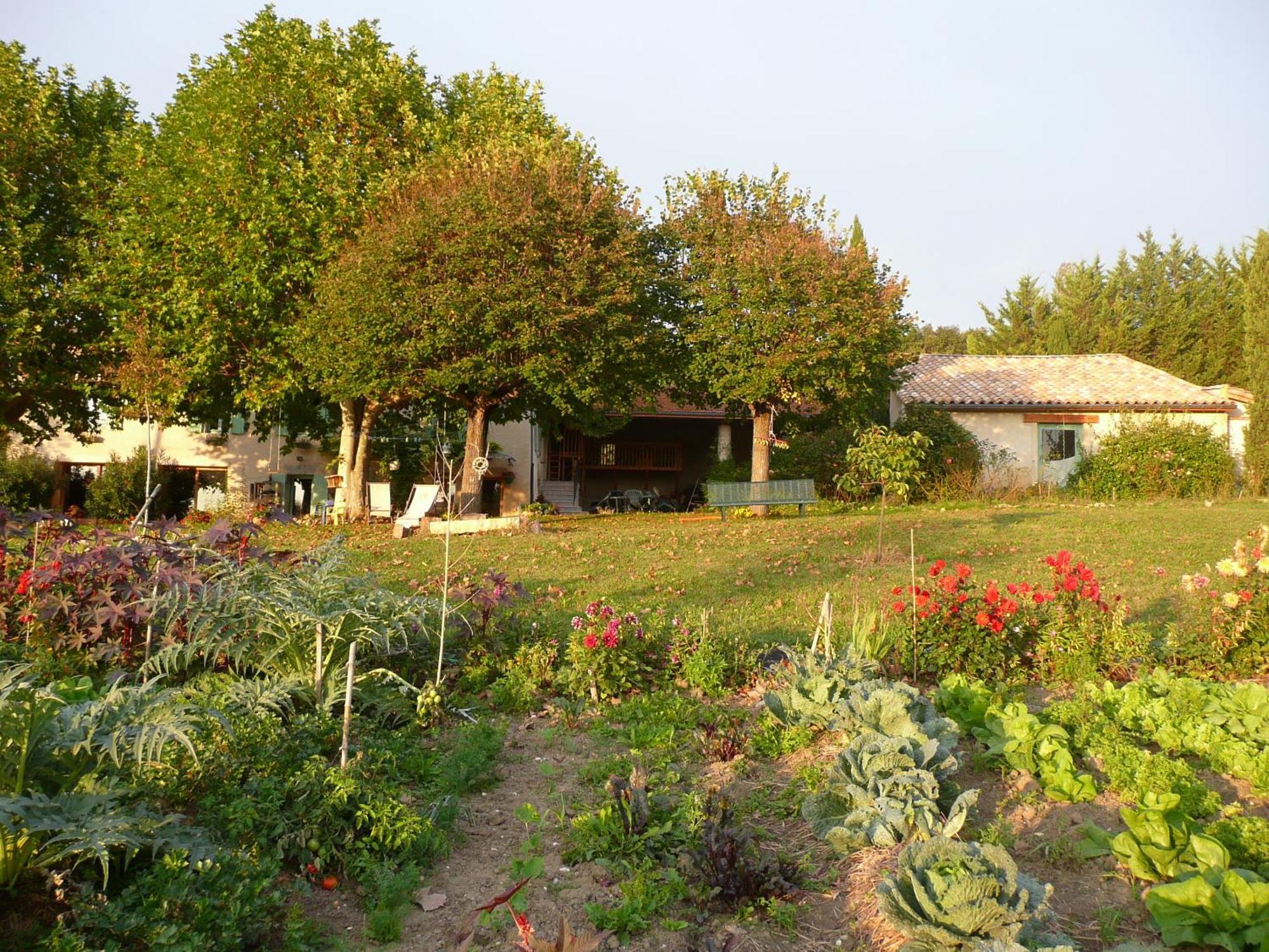 La Source, Vegetarian Guest House Chabeuil Exterior photo